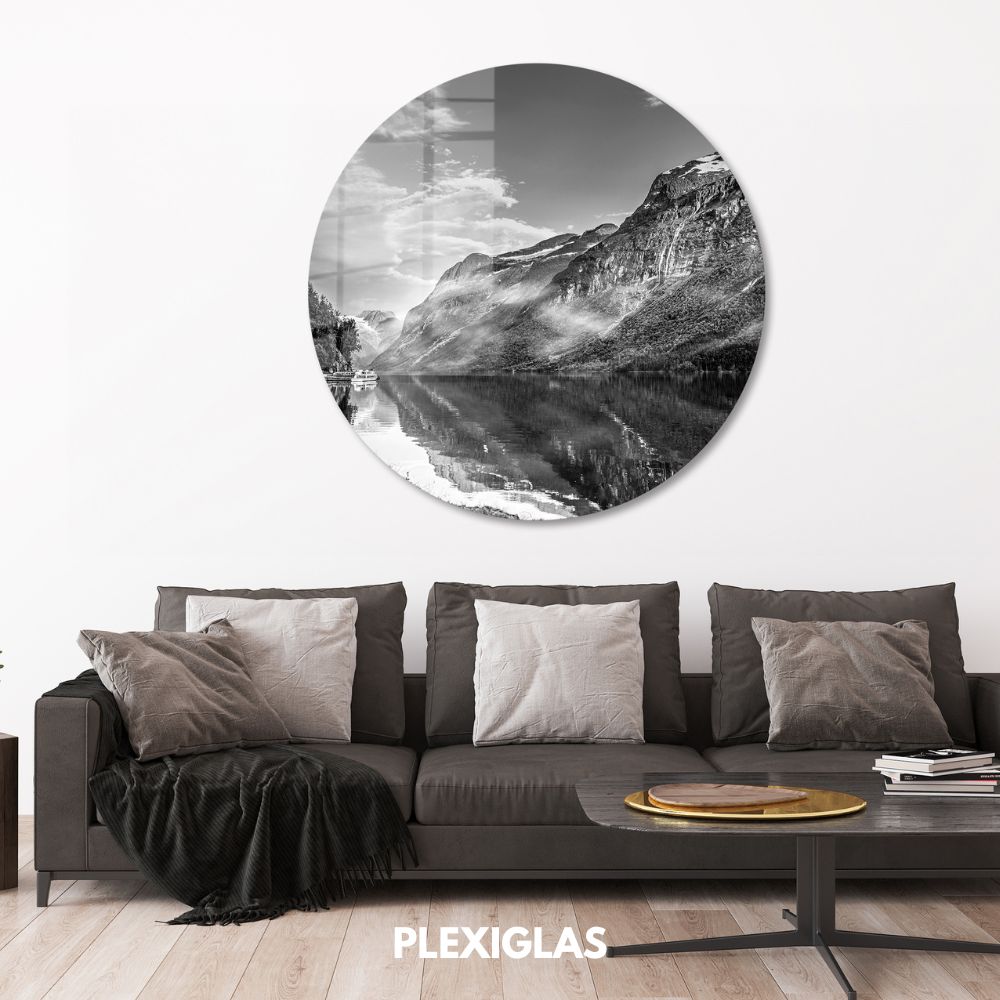 plexiglas-muurcirkel-zwart-wit-landschap-berg-woonkamer